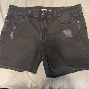 Black boyfriend shorts mid rise